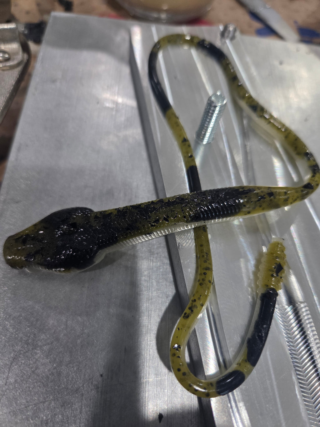 16" Anaconda Floating Snake 2pc